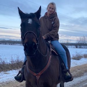 Meet your Posher, Emma